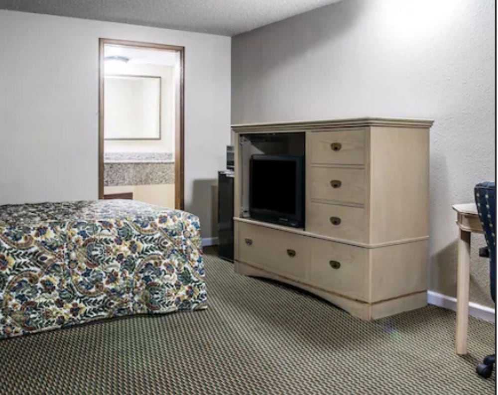 FairBridge Inn Express Battle Creek