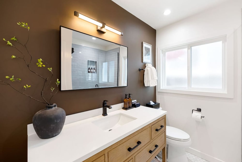 The Drift Manhattan Beach Luxury Design Steps to the Beach