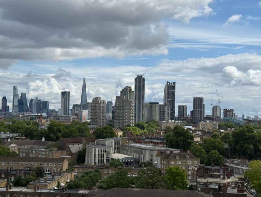 Central London Stay in Vauxhall With Balcony