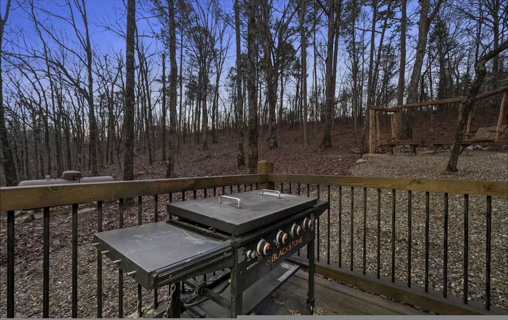 Three Bears Hideout Luxury Mountain Cabin Getaway for Families Groups