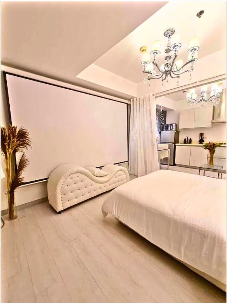Value Yourself Luxury Beach Near Airport