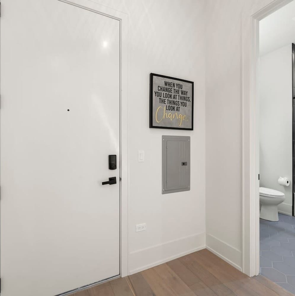 Chic River North Condo 2BR 2BA With Private Balcony