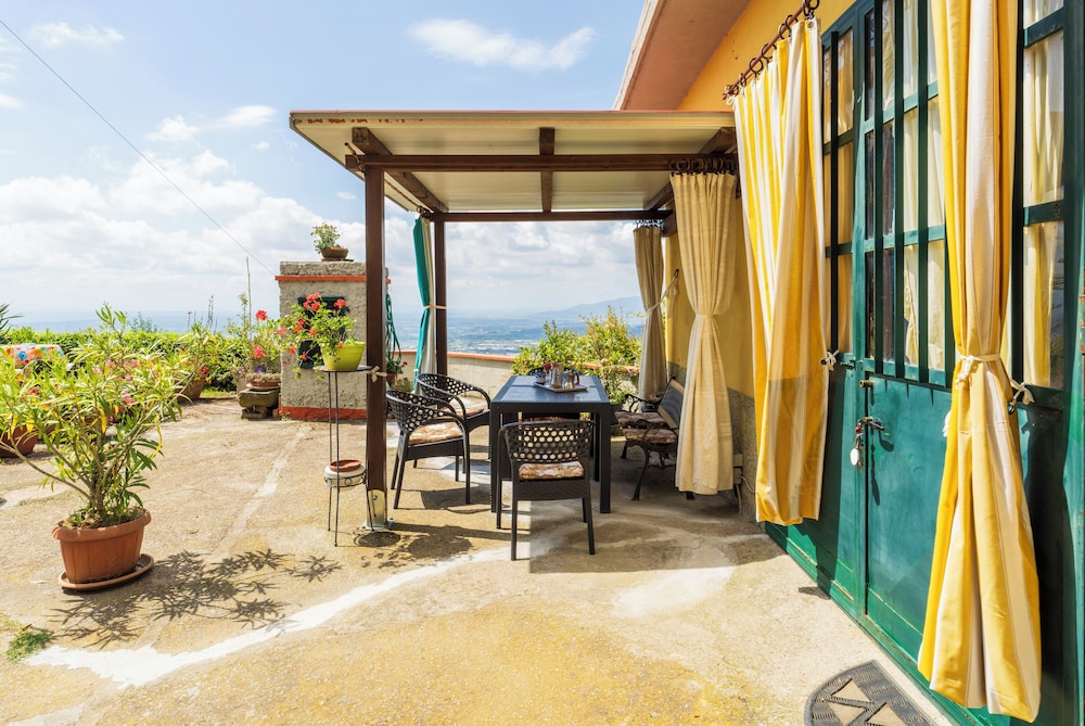 Casa Di Elda Holiday Home With Pool