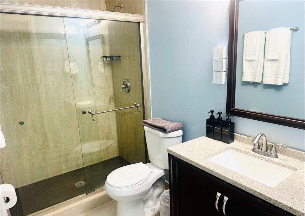 Iconic 3BD Home Mins From the Beach Pompano FL