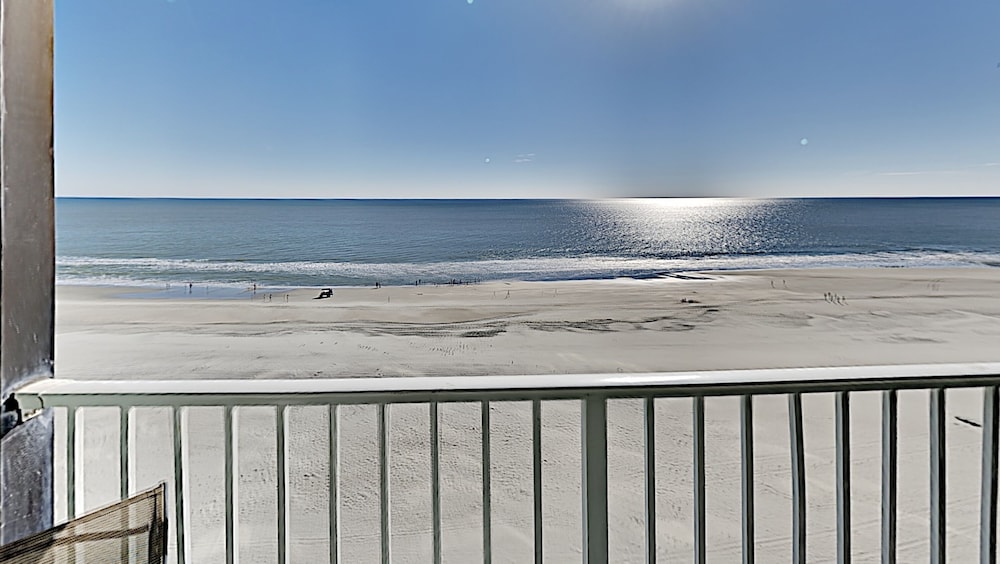Sands Beach Club 820 2 Bedroom Condo