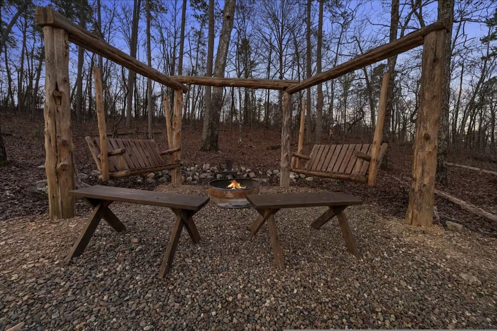 Three Bears Hideout Luxury Mountain Cabin Getaway for Families Groups