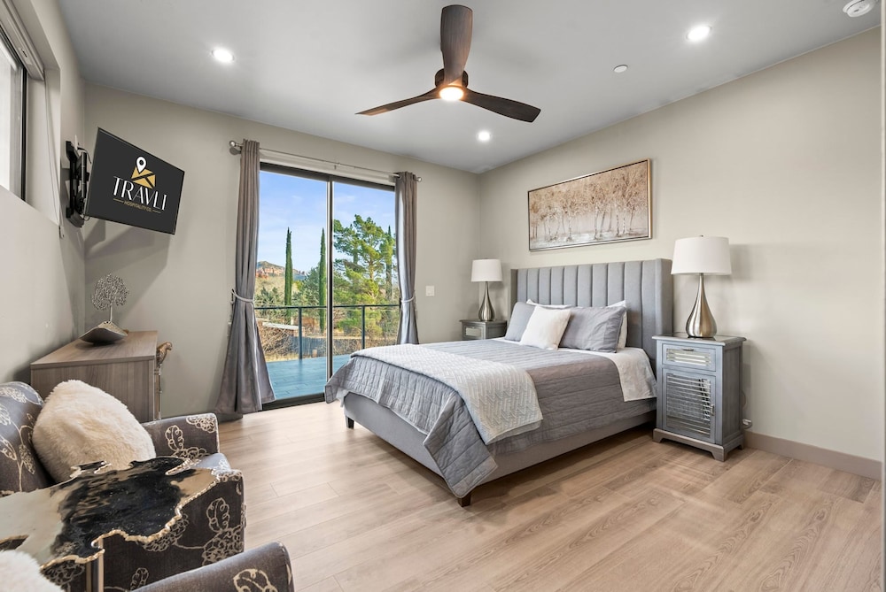 NEW Moondance Red Rock Retreat Epic Views