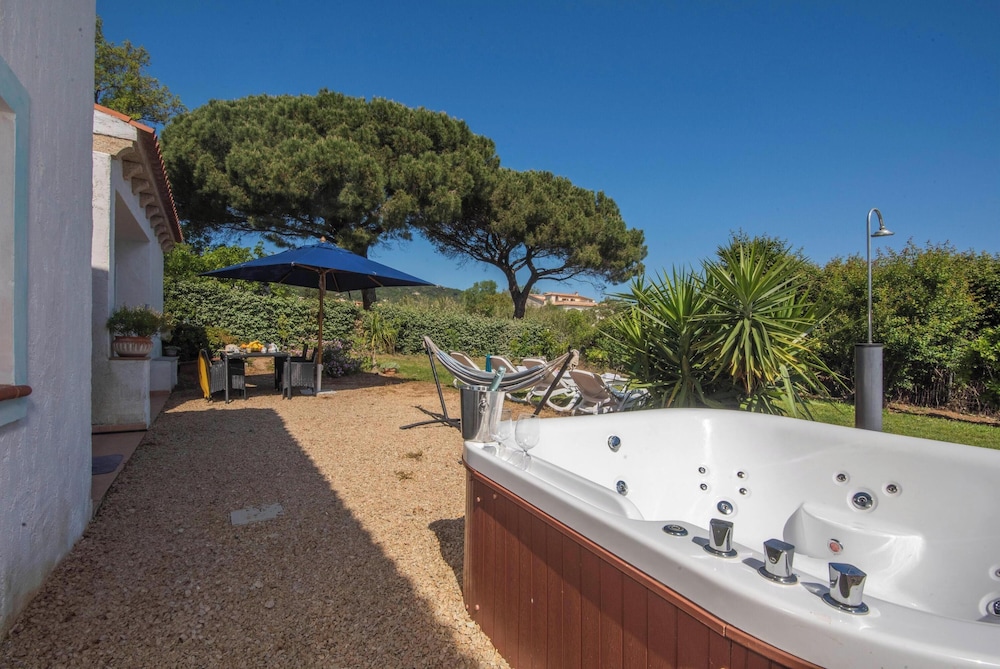 La Sciumara With Beach Access