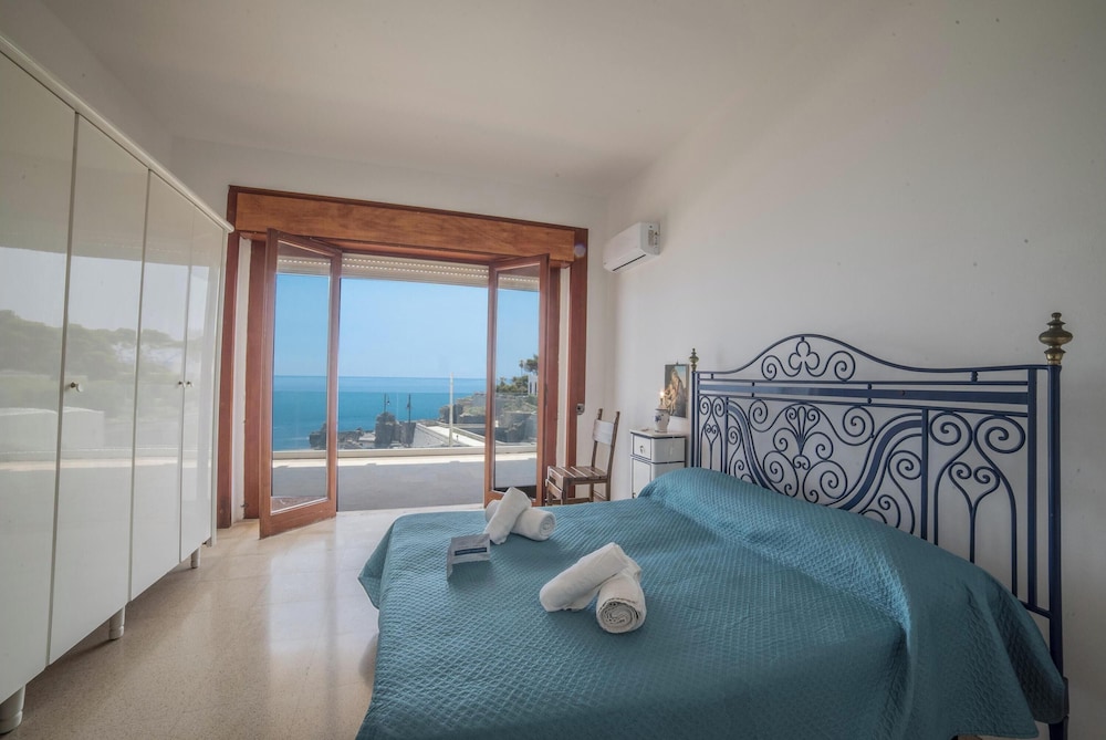 Giulia Sea View Villas