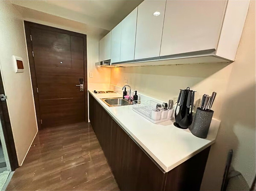 Rent Xpress Online Heart of Makati