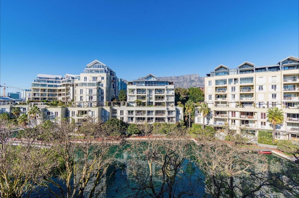 Executive Yacht View Two Bedroom Apartment - 208