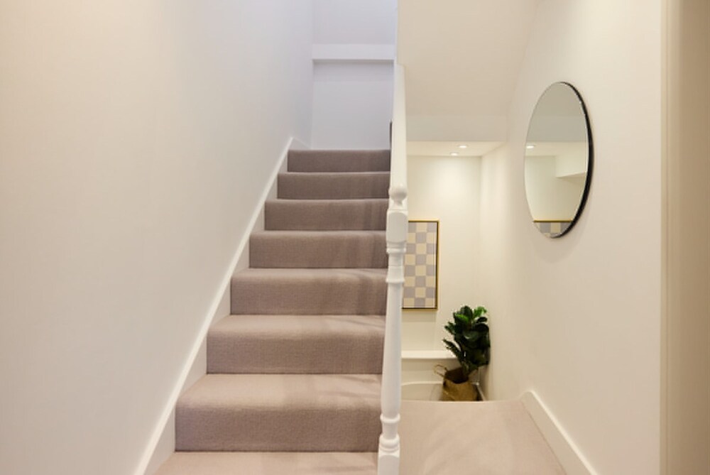 The Latimer Wonder - Stunning 5bdr House With Garden