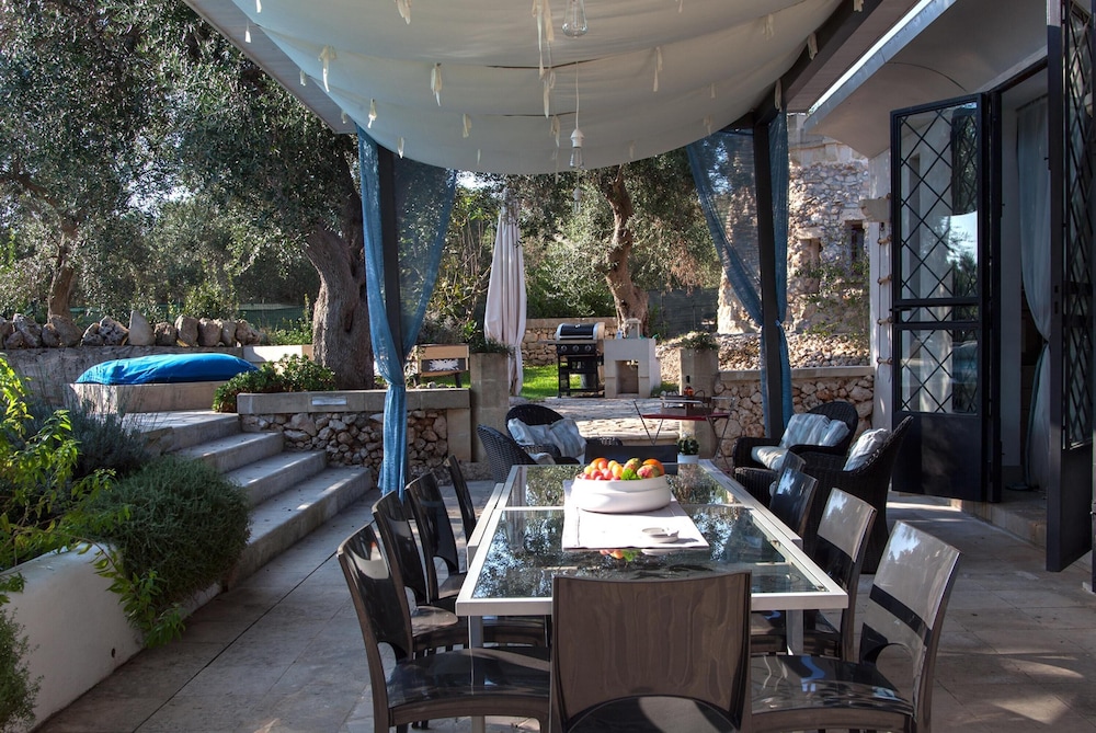Tenuta Bouganville With Garden And Pool