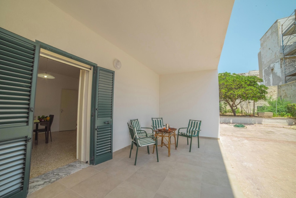 Giulia Sea View Villas