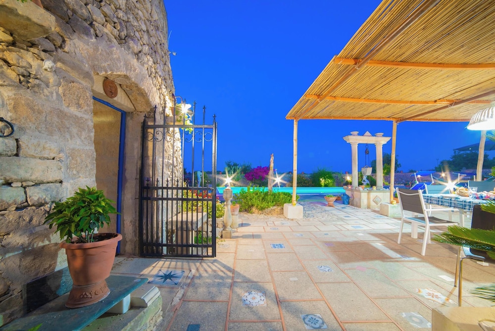 Tenuta Apollonio Pool & Relax