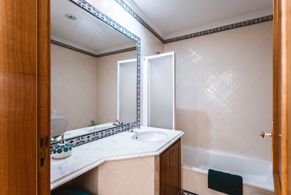 Quintavelha Pool Privategarage Balcony Flat 120