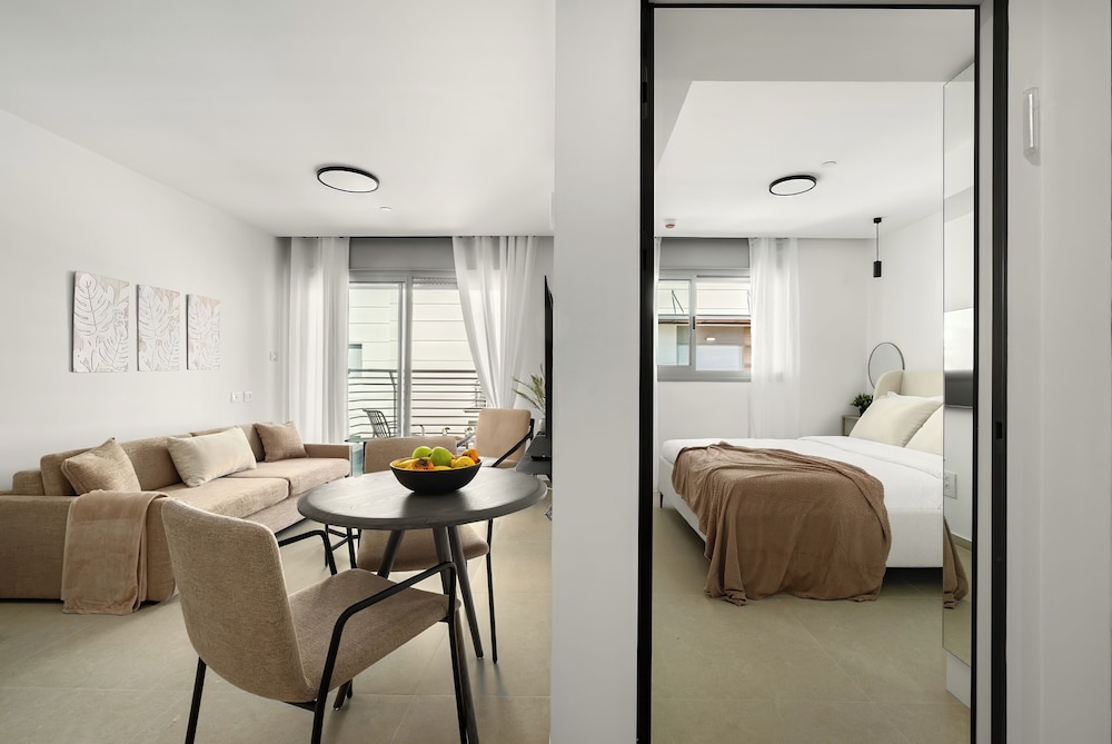 Stylish Eilat Stay w Pool by Sea N Rent