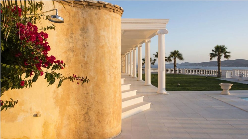 Luxury Villa Aethra -island Living Paros-