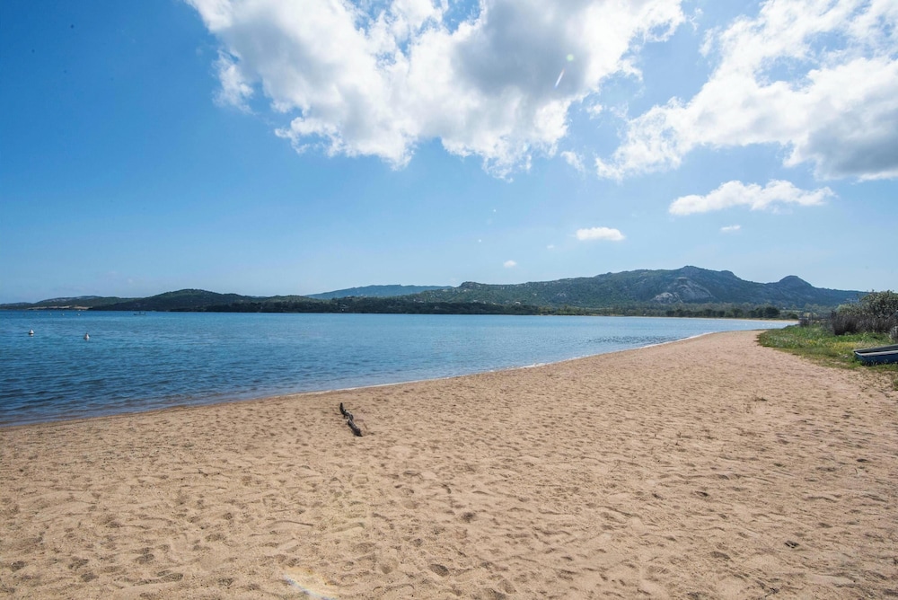 La Sciumara With Beach Access