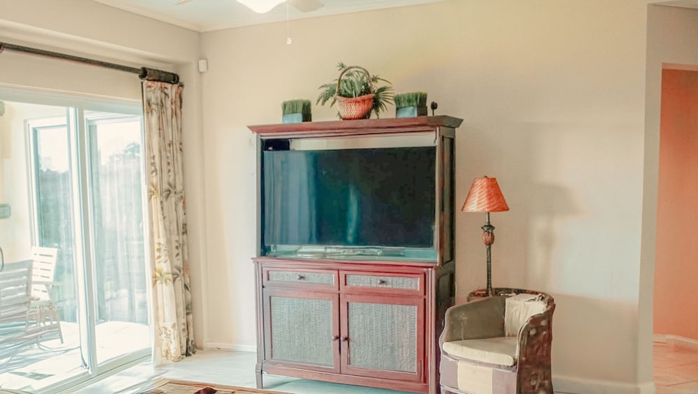 CR Luxury Del Mar 4F 1 Bdrm