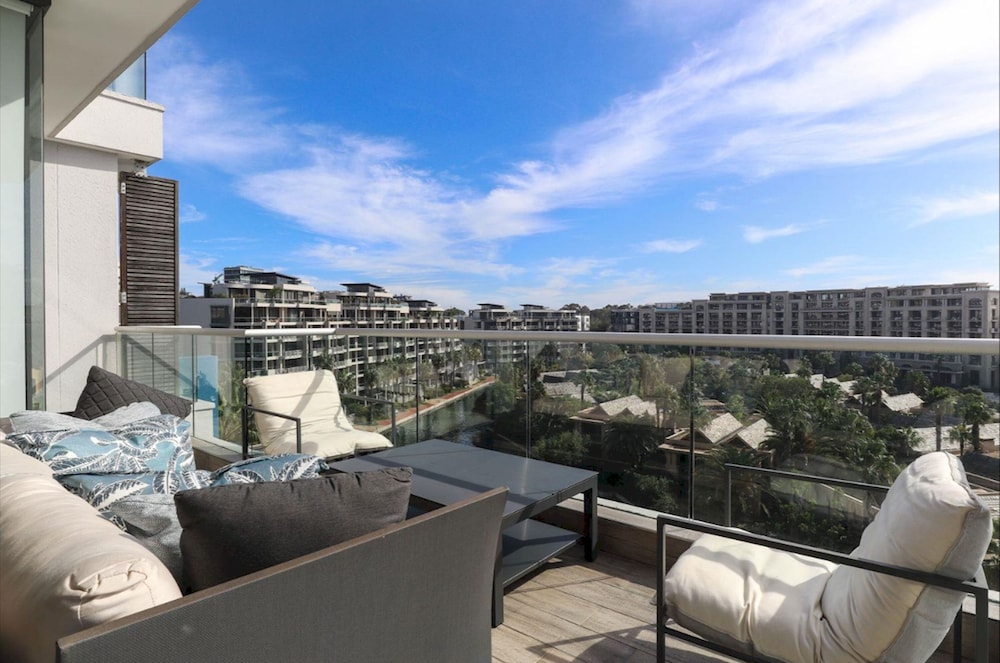 Precinct Corner Two Bedroom Waterfront Apartment - 511