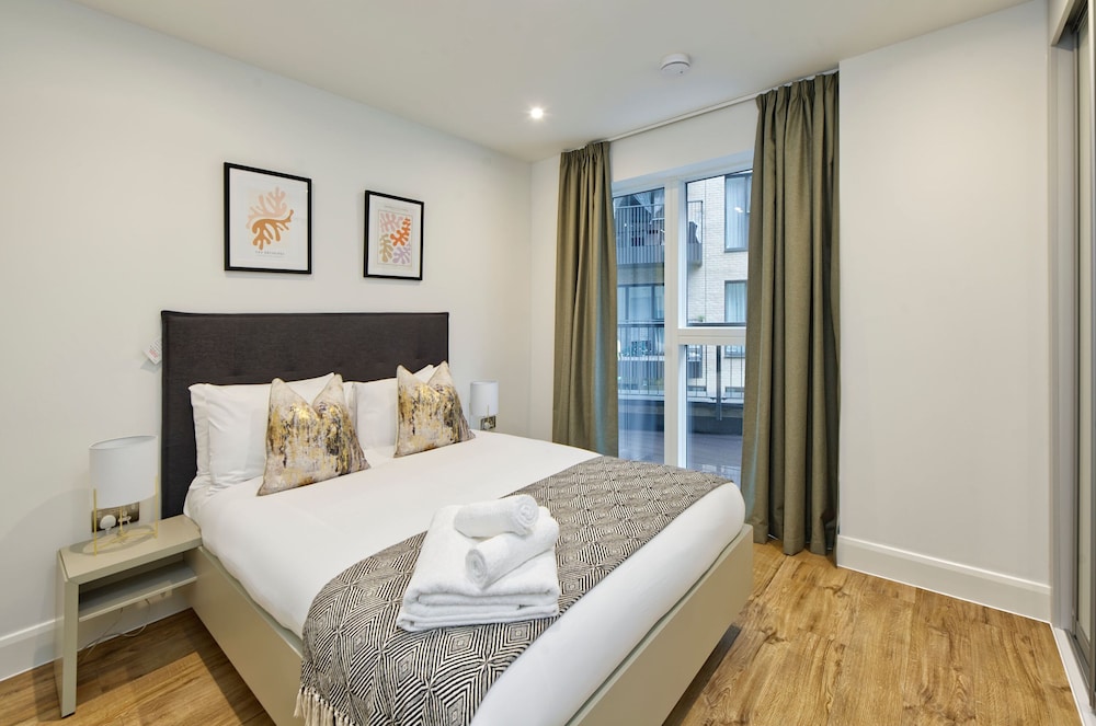 Brand-new Two-bedroom Flat in Colindale