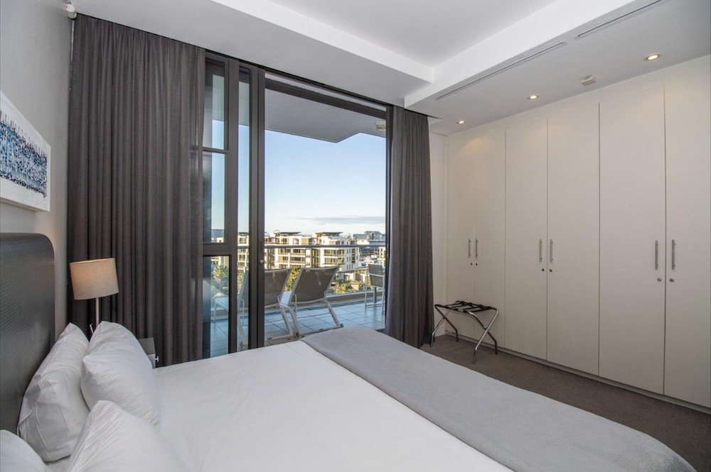 The Canal Three Bedroom Pool Duplex Penthouse 708