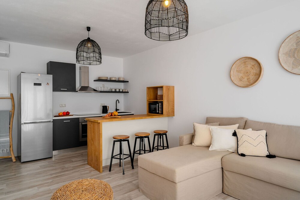 Villa Kaya Plaka With 3 Bedrooms and 3 Bathrooms