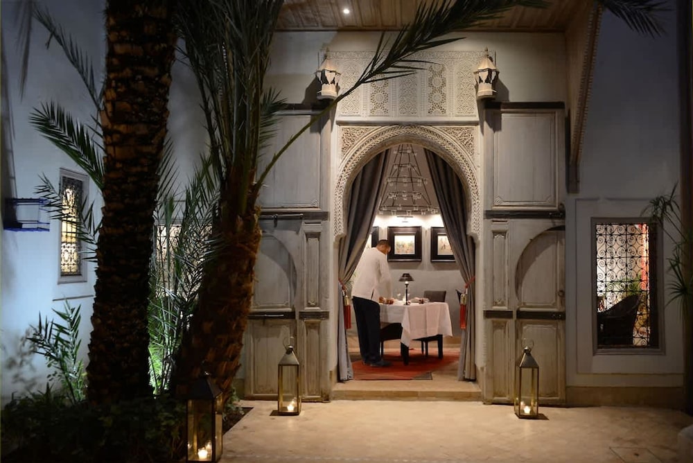 Magnificent Riad in Midina With Swimming Pool