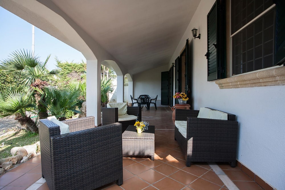 Villa Bella Spiaggia 400 meters from sea view 5