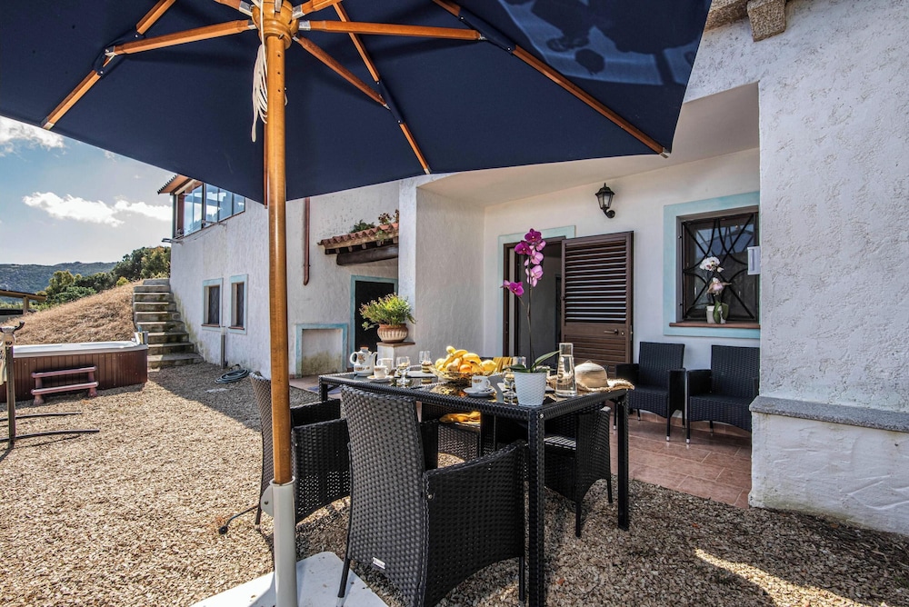 La Sciumara With Beach Access
