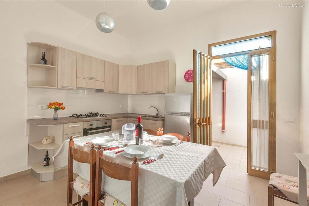1826 Villetta Solaire photo 5