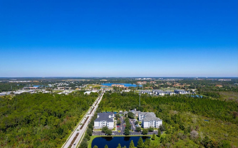 Cozy Condo Just a few Minutes From Disney
