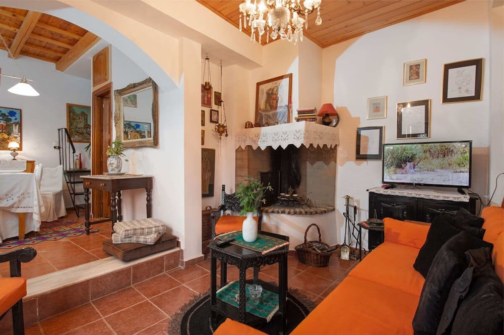 Cretan Magnolia Gem - Smari Cozy Getaway view 5