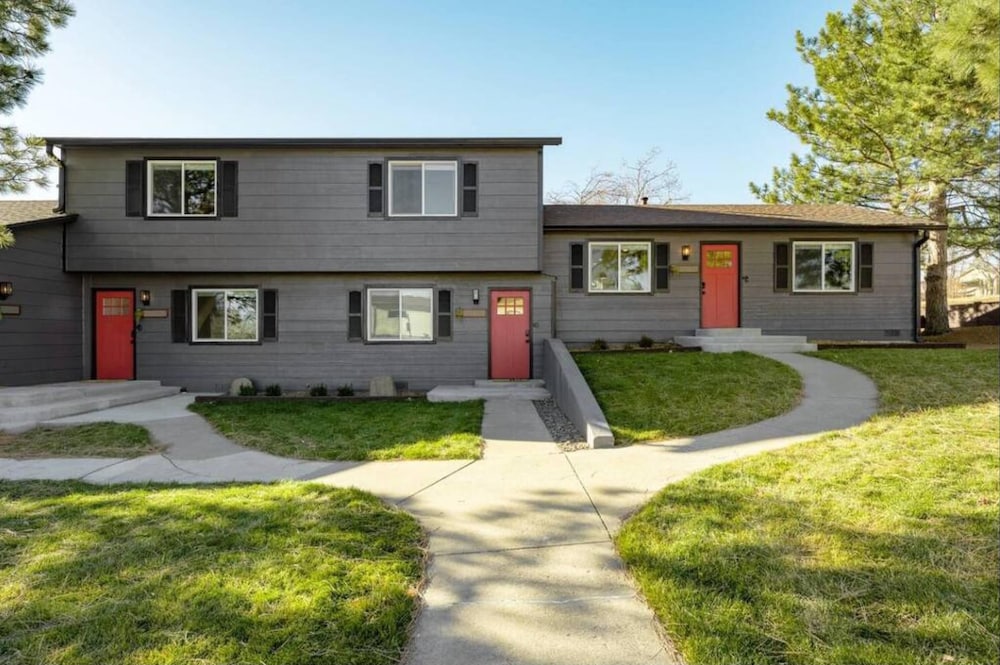 Huge Colorado Quadplex 16 Guests view 4
