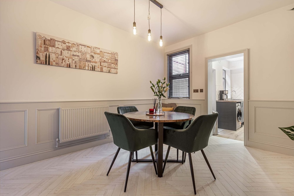 Host Stay Barton Road Retreat