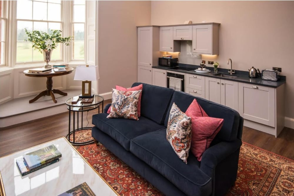 Grand Three Bedroom Apartment