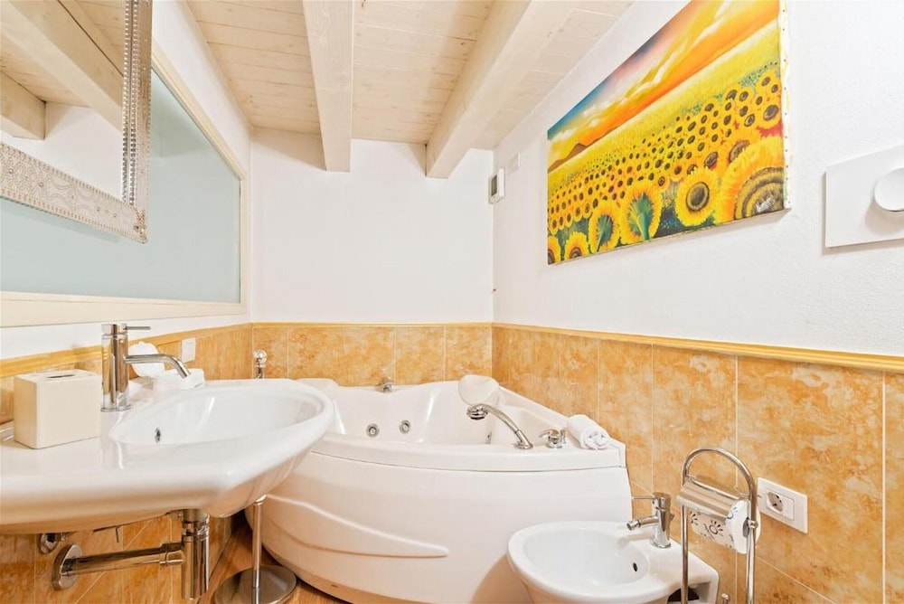 Stylish Loft Porta Romana