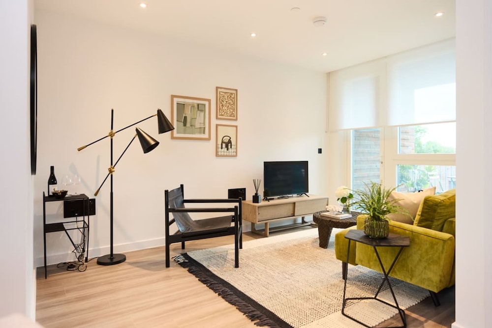 The Tottenham Sanctuary - Adorable 1bdr Flat With Balcony