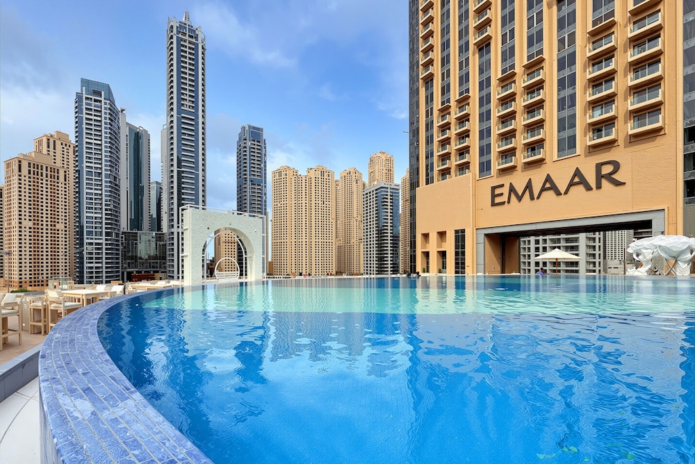 Marriott 1BR Apartment with Marina View