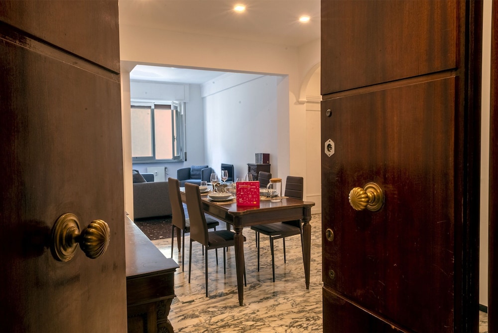 Corso Sardegna Design Apartment by Wonderful Italy
