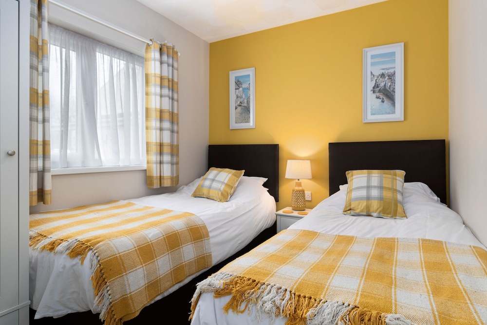 Fern Cottage - Dog Friendly Cottage With Hot Tub