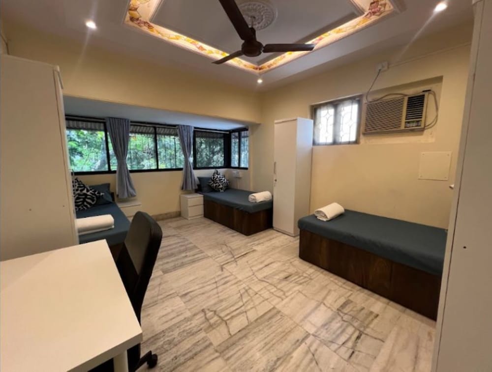 Locomo Hostel Mini - 9 mins from airport