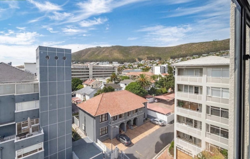 2 Bed Loft Sea Point Views