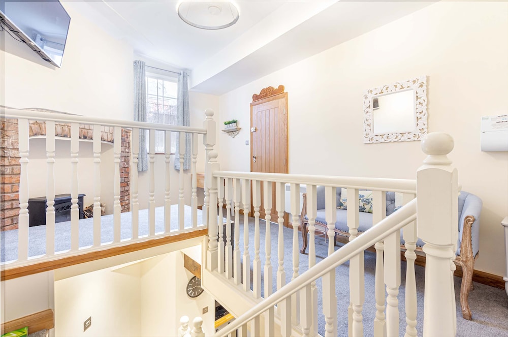 Host Stay Merchant House Basement
