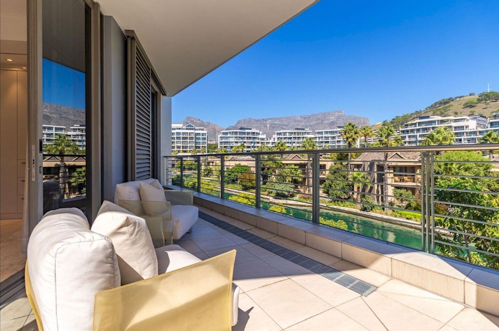 The Marina Family Penthouse - 306