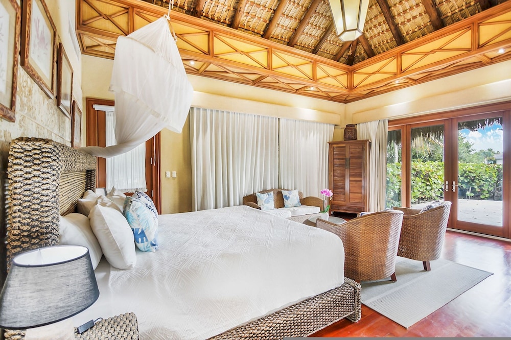 All-inclusive Ocean View Cap Cana Villa With Chef Butler Maid Pool Jacuzzi Eden Roc Beach Access view 4