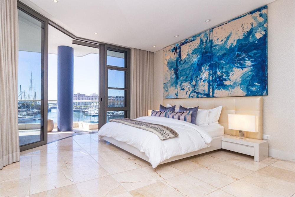 The Marina Family Penthouse - 306