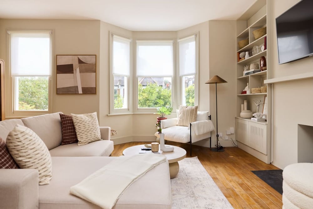 The Kilburn Arms Crib - Chic 2bdr House With Study Room
