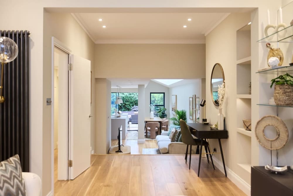 The Latimer Wonder - Stunning 5bdr House With Garden